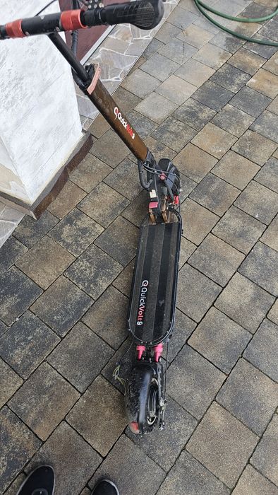 Trotineta QuickVolt9 defect