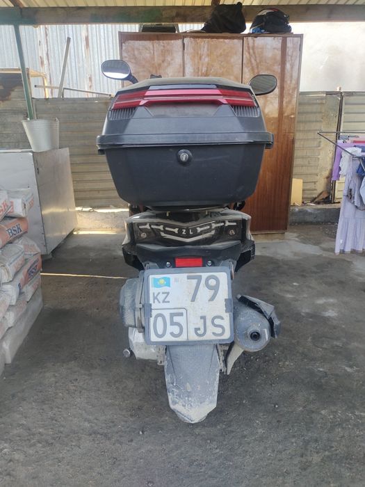 Макси скутер мопед