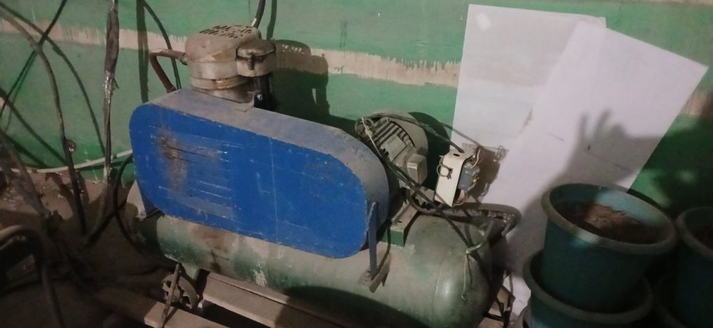 Продам компрессор б/у