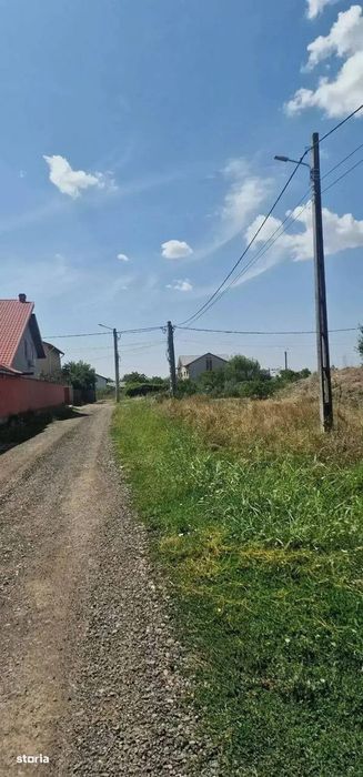 Teren intravilan Branesti– zonă verde, P+2 E, utilități