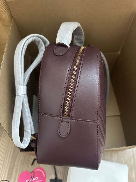 Раница PINKO чисто нова в цвят бордо