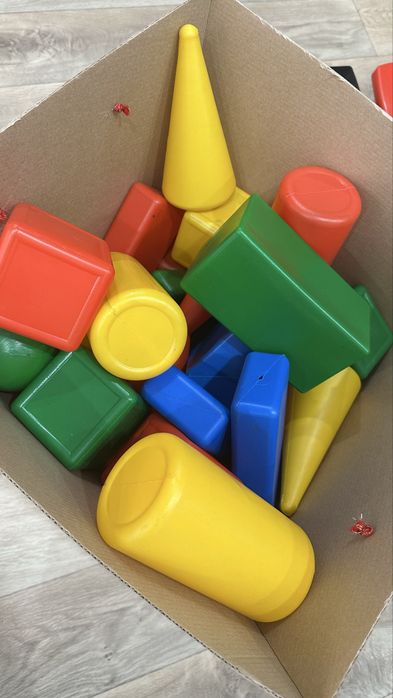 Игрушки ,все за 15.000тг