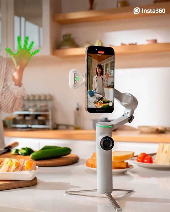 Стабилизатор Insta360 Flow 2 Pro (AI Tracker Bundle)