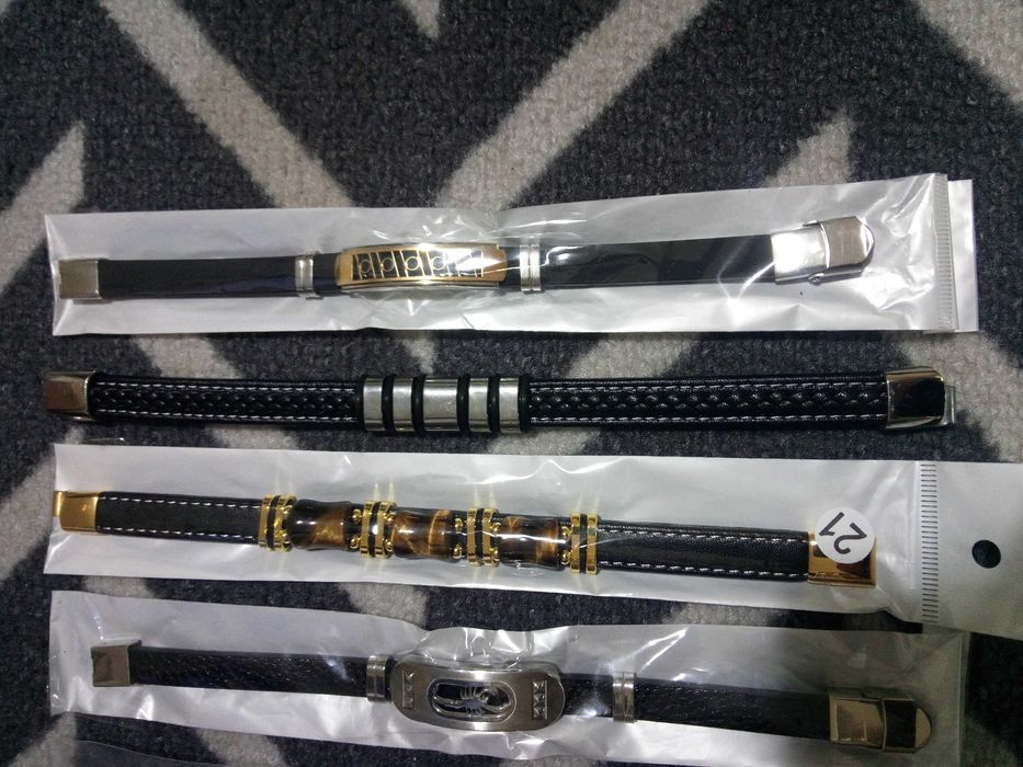 Мъжки/дамски кожени гривни .