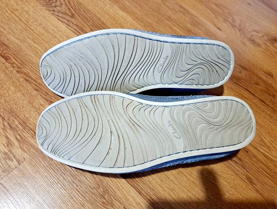 Обувки Clarks естествен велур 43