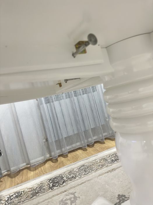 Круглый кухонный стол