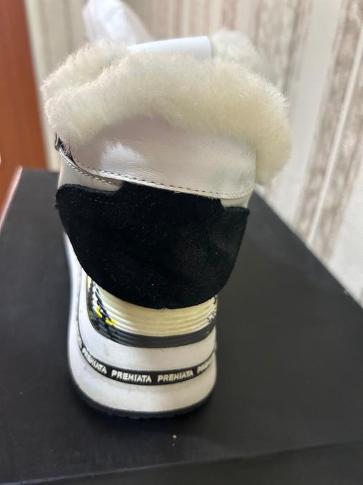 Продам кроссовки Premiata для девочки