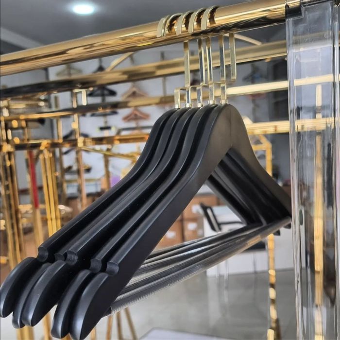 Оборудование для бутиков и магазинов