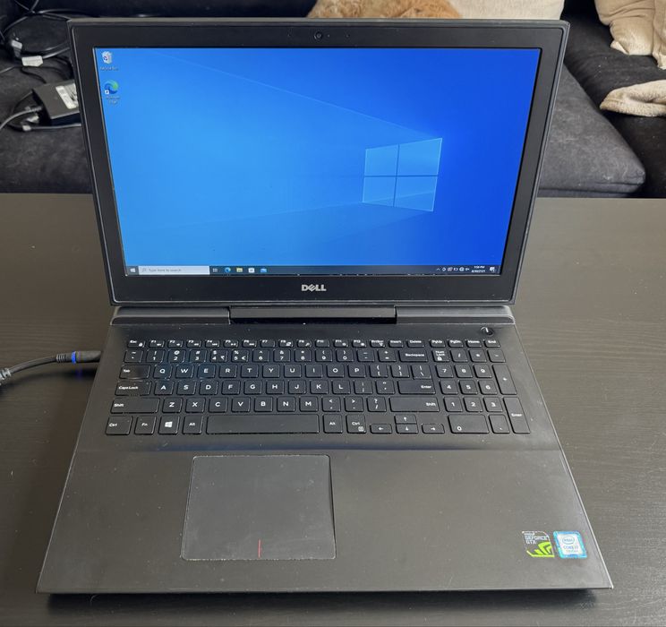 Геймърски лаптоп Dell Inspiron 15 7000 Gaming