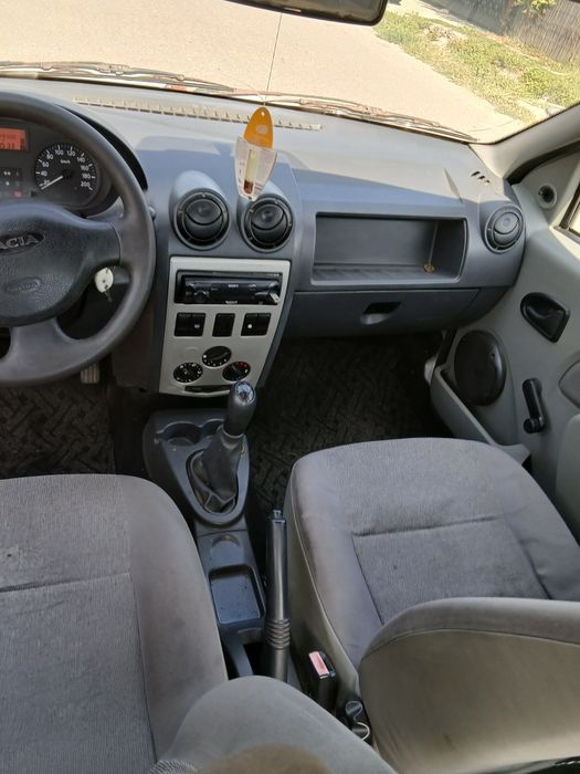Vand Dacia Logan