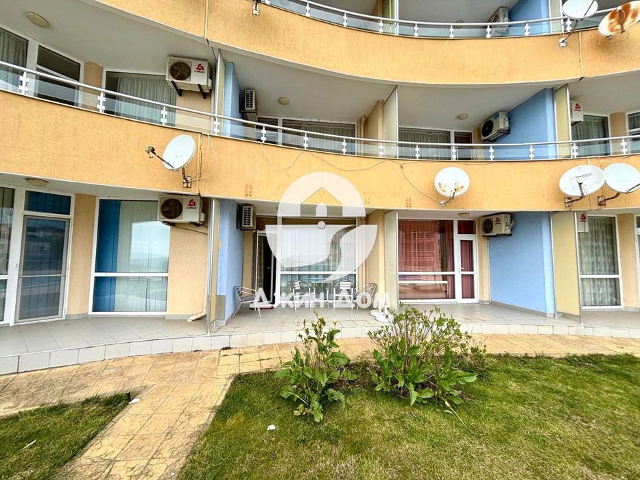 Продава се Двустаен апартамент в Свети Влас - 80 кв.м за 1375 €/кв.м - Снимка #11