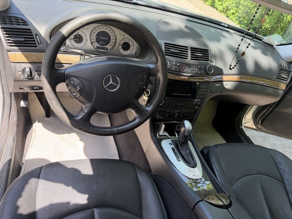 MERCEDES-BENZ CLS 2006 — imagine 4