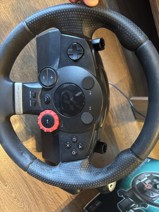 Logitech Driving Force GT **прочетете описанието**