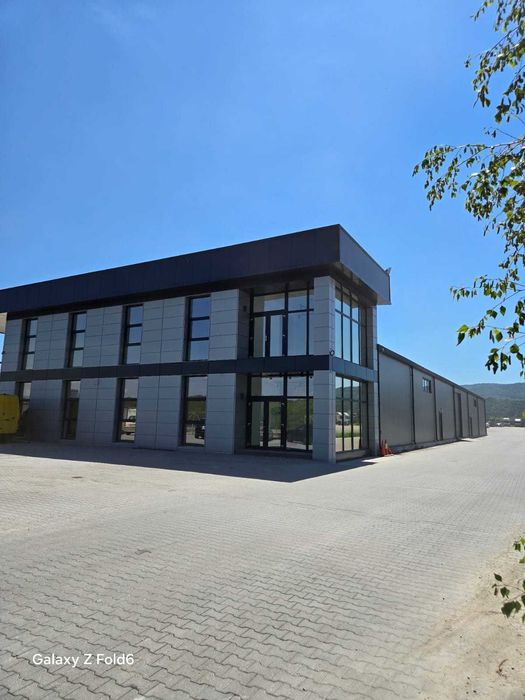 Hala de depozitare si spatiu birouri