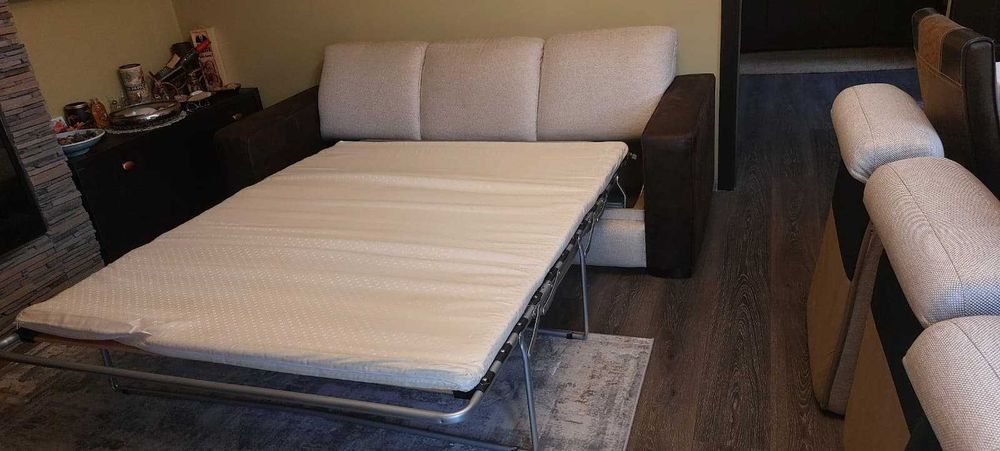 canapea extensibila/pat matrimonial