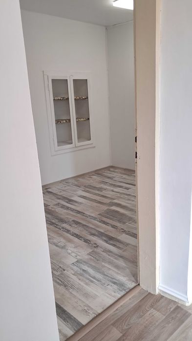 Къща с голям двор с.Ветрен