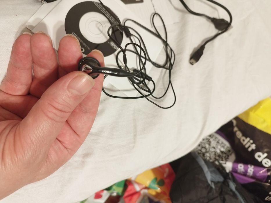 Vând mp 3 player nou