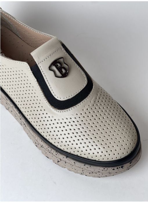 Туфли лоферы кожаные 39