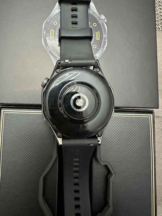 Huawei watch GT 4 + гаранция 6 месеца