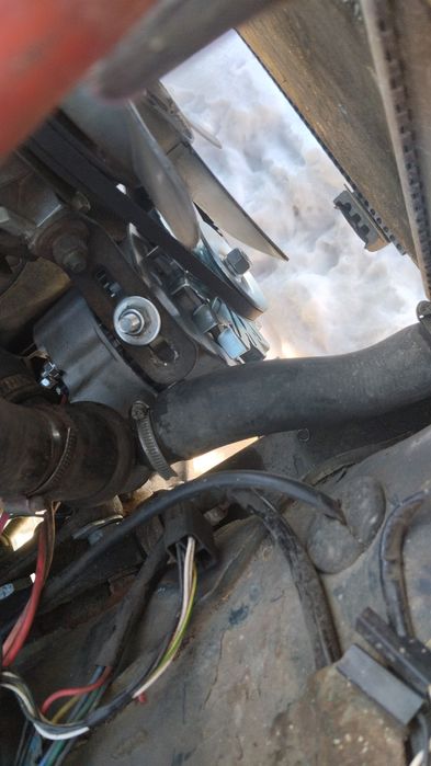 Продам ниву на хозяйство