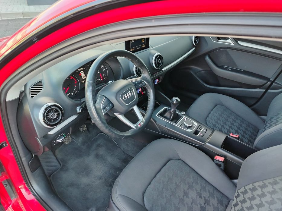 Audi A3 1.6 tdi sportback S-line