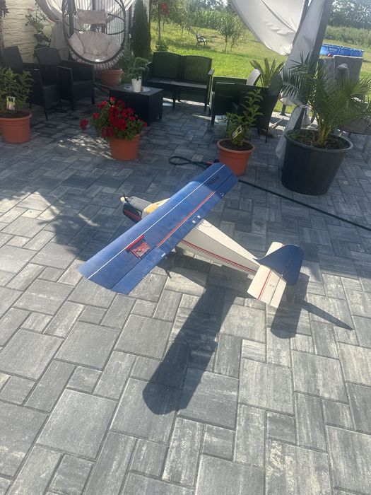 Rc      Avion sta