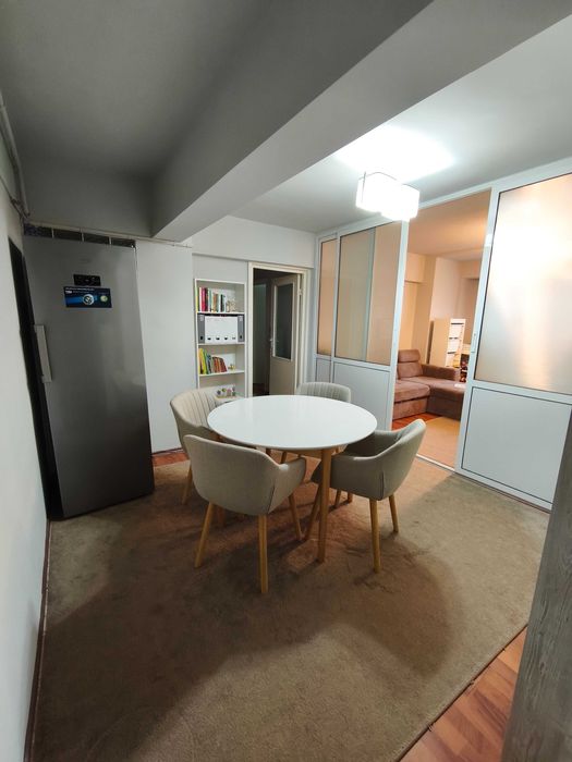 Apartament 3 camere, 2 băi, etaj 2 – Micro 16, cu parcare rezervată