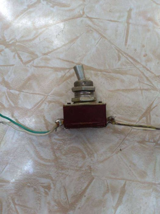 Прекъсвач Тумблер -ТВ2-1 -