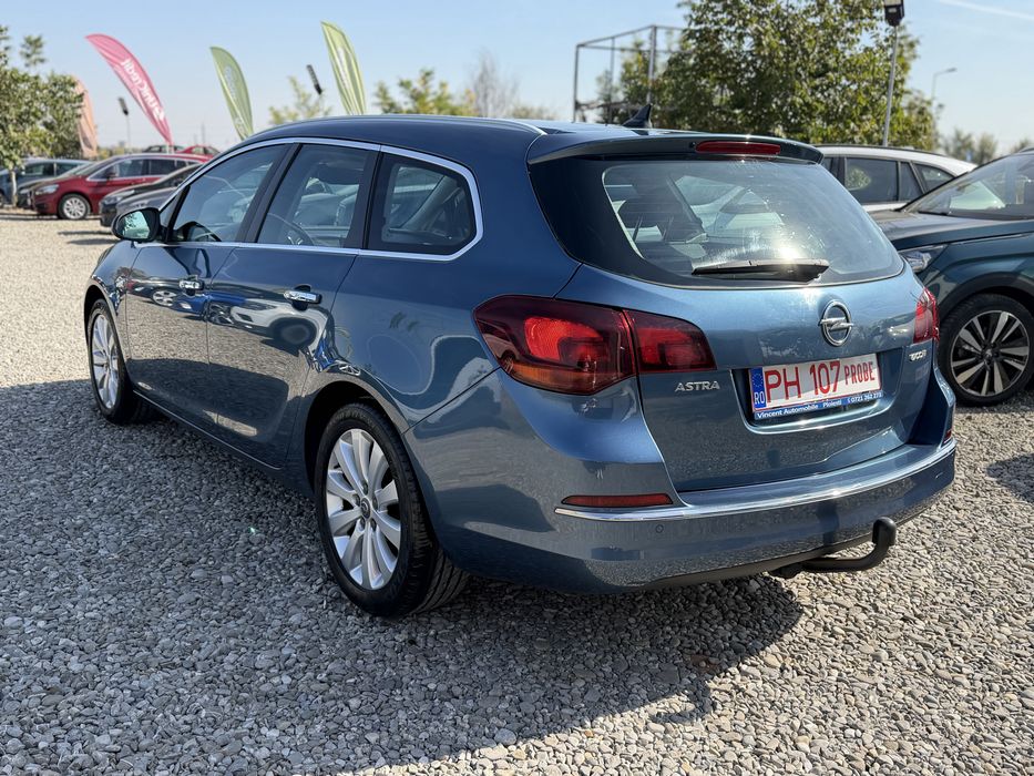 Opel Astra J COSMO 1.7CDTI 2013 Euro 5 Clima/Navi/Bi Xenon/Daylight Led