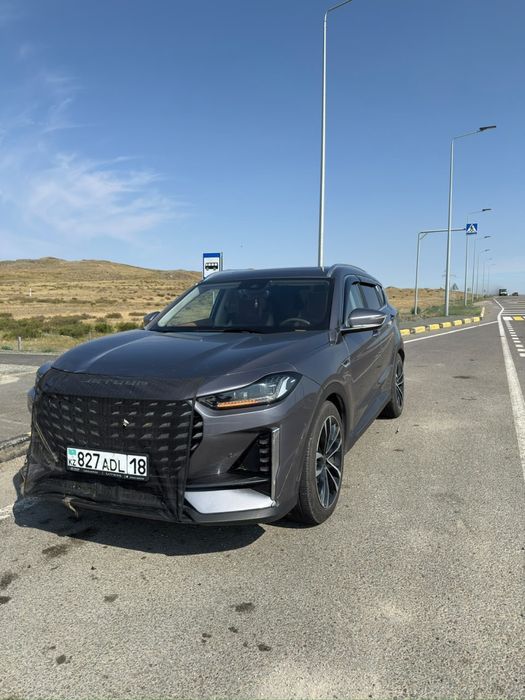 Jetour x 70 plus
