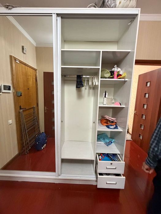 Шкаф Купе в Новом состоянии.