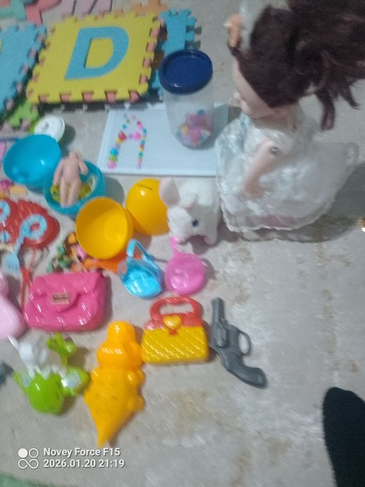 Oʻyinchoqllar toʻplami sotiladi