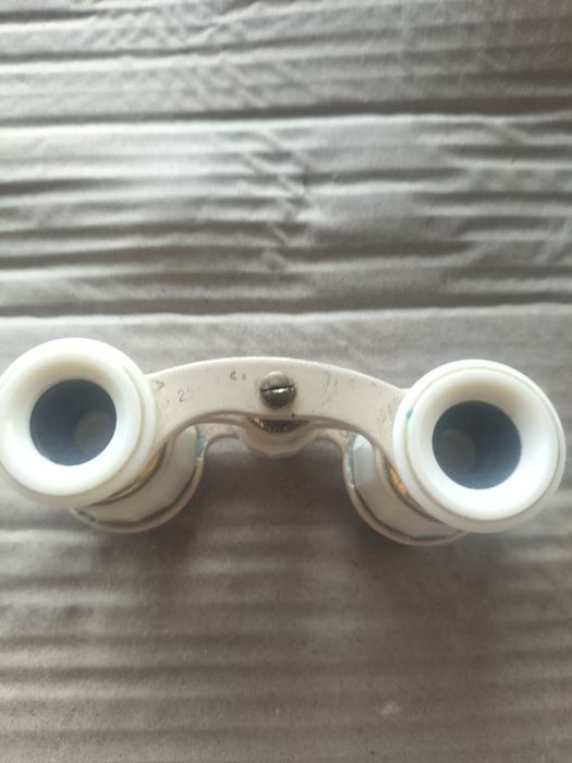 Продаётся советский бинокль