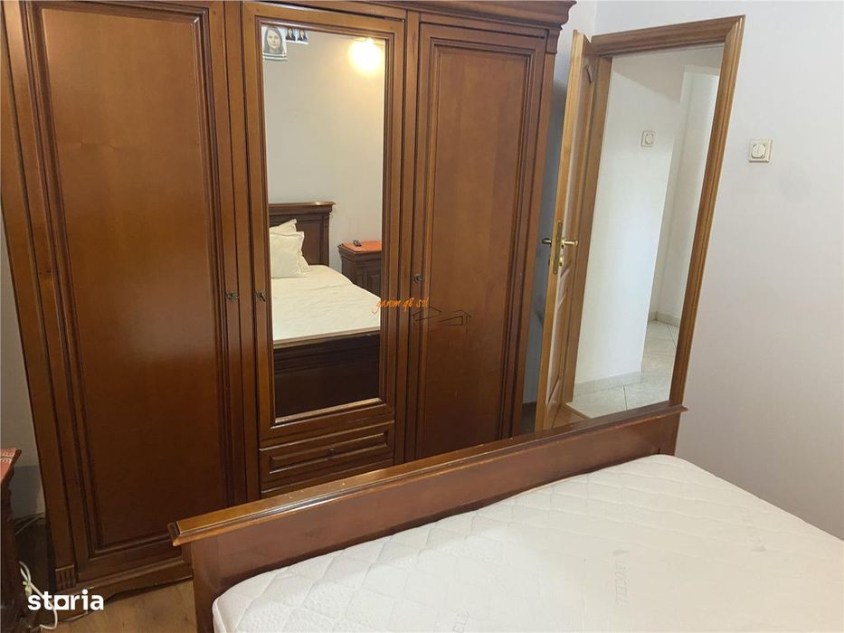 Apartament 4 camere Focsani , zona b- dul Independentei , suprafata ge