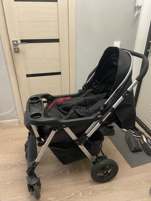Продам детскую коляску