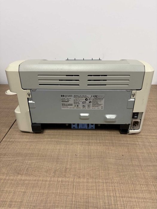 Черно-бял лазерен принтер HP LaserJet 1020 с гаранция