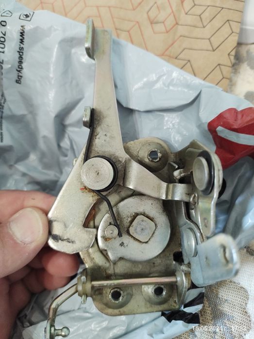 Брава за дясна врата  за Полски P Фиат 126