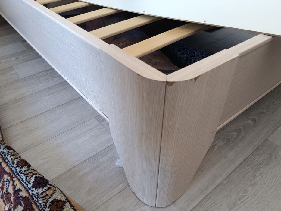 Продается кровать 120 *200