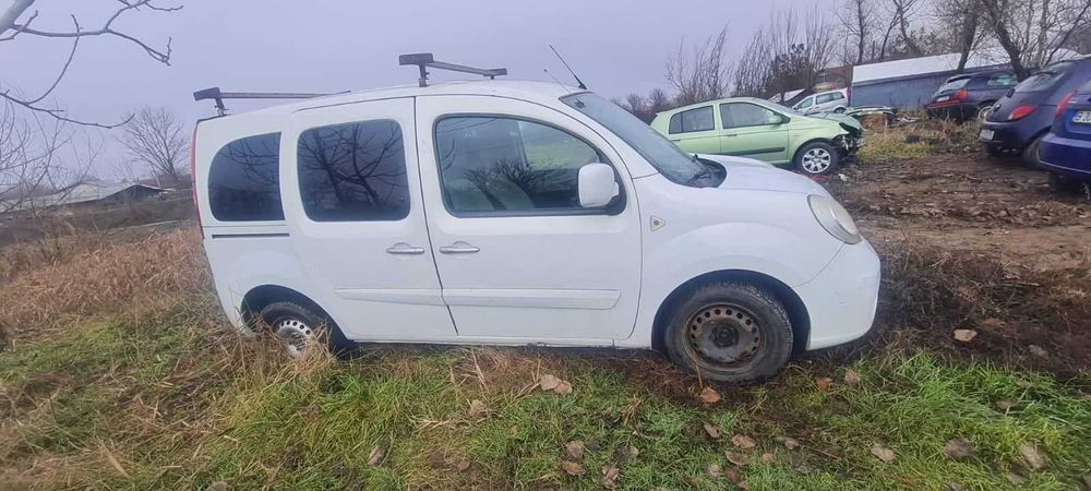 Dezmembrez Renault Kangoo 2012 1.5 euro 5