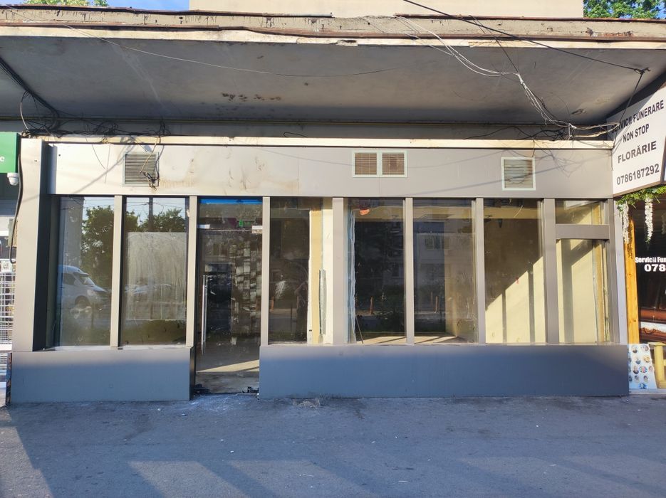 Închiriat spatiu comercial