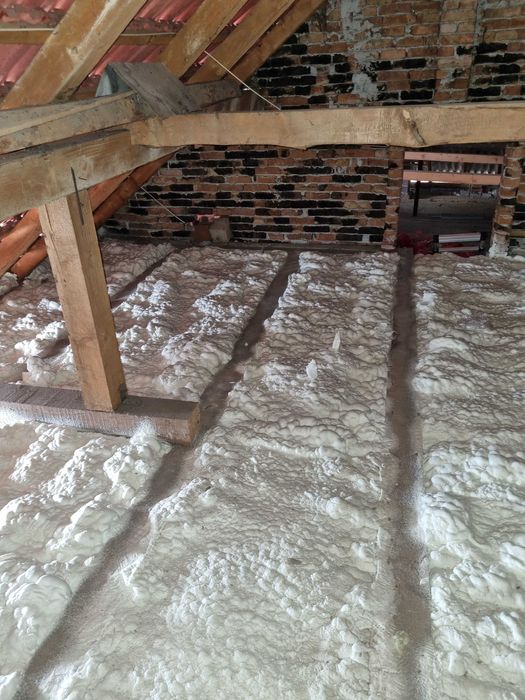 Izolatii spuma poliuretanica