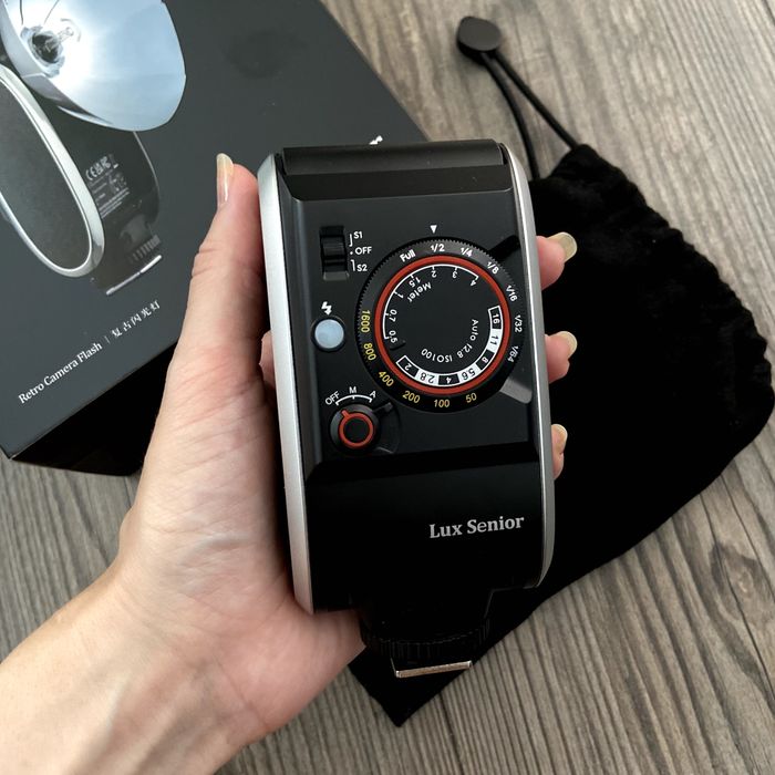 Светкавица Godox Lux Senior