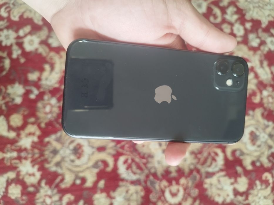 Продам айфон 11 128 гб