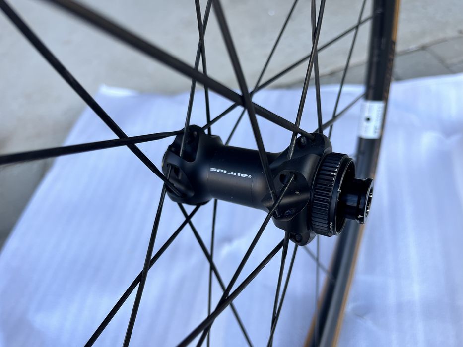 Капли DT Swiss E1800 Spline Ratchet LN с гуми Continental GP 5000