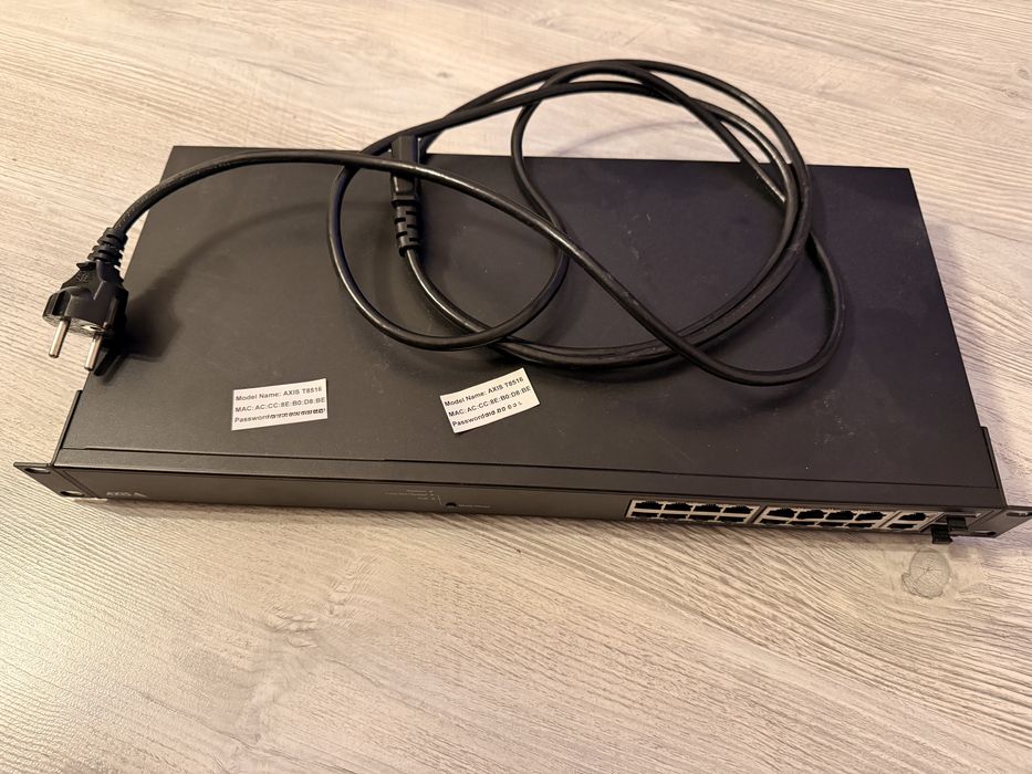 Switch Axis 16 porturi POE cu management