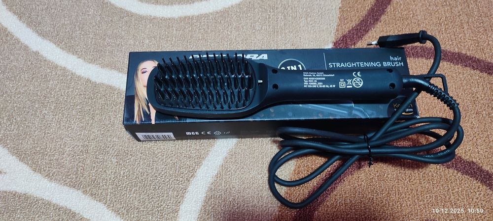 Четка за изправяне на косата