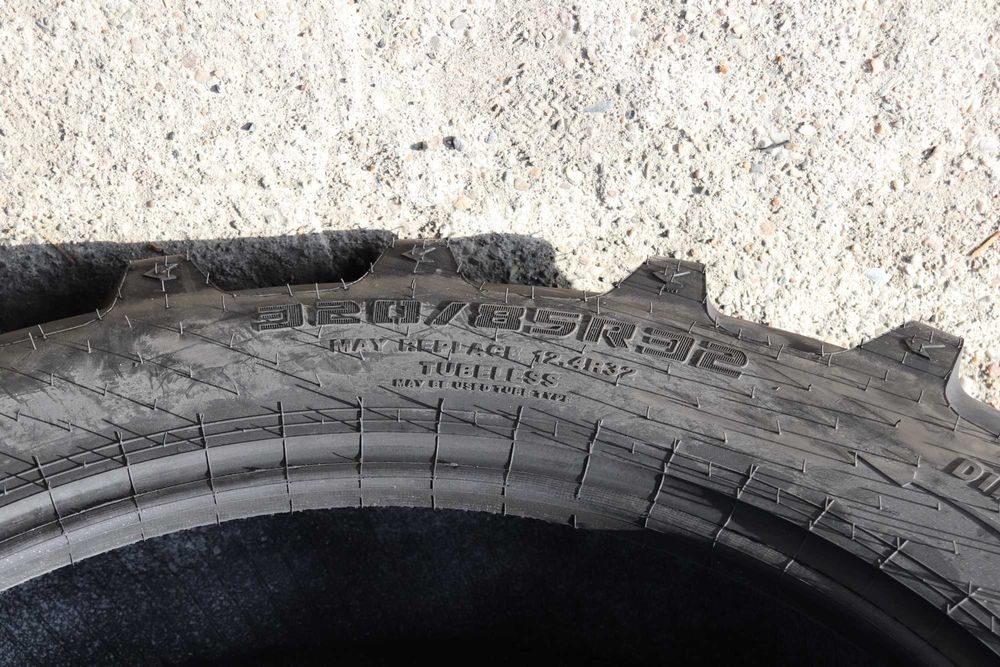 ANVELOPA 320/85R32 CEAT FARMAX 126A8/126B TL (12.4 R32)