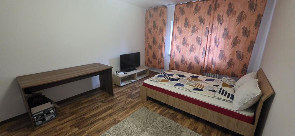 2 Camere Decomandat Rovine Pizza Ibiza Parter