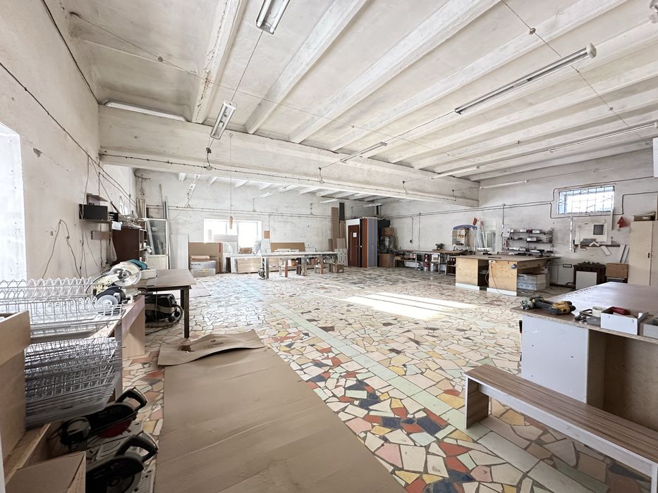 Офисные и производственные помещения