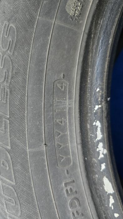 Продам резину 215/60/16